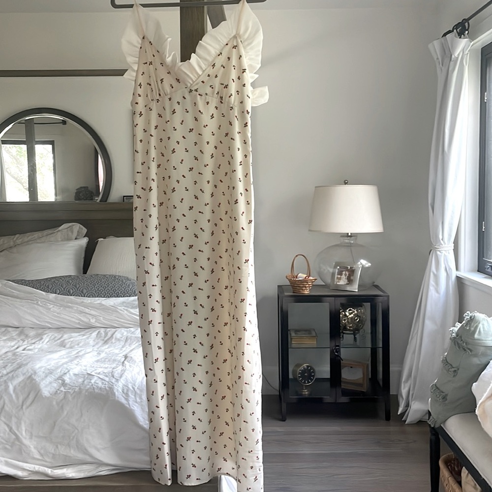 Elegant Cream Floral Dress